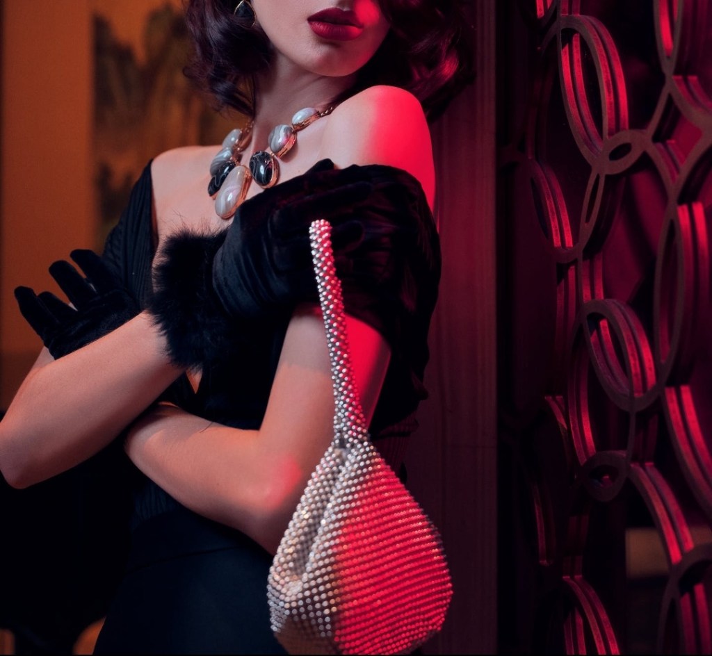 Bags as seen through the eyes of&nbsp;history